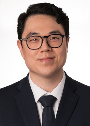 Aaron Yun headshot